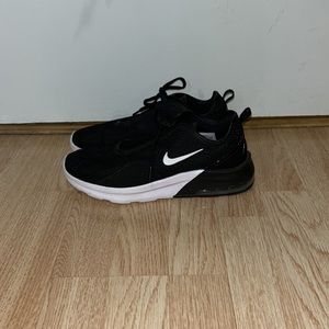 Women’s Nike Air Shoes Size 10